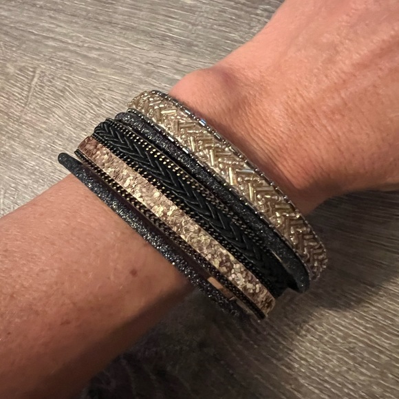 Express Jewelry - NWT Express Bracelet